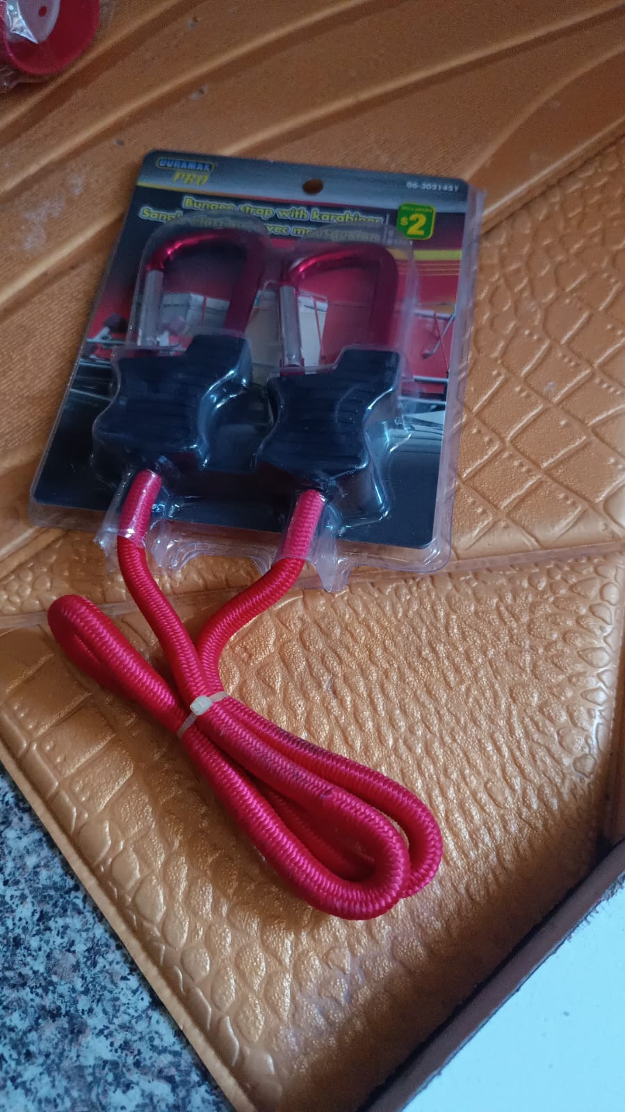 Carabiner Bungee Cords with Hook Tie Downs Luggage Strap Carrying Bag Secure (1 Pc / Mix Color) Carabiner Bungee Cords with Hook Tie Downs Luggage Strap Carrying Bag Secure (1 Pc / Mix Color)
